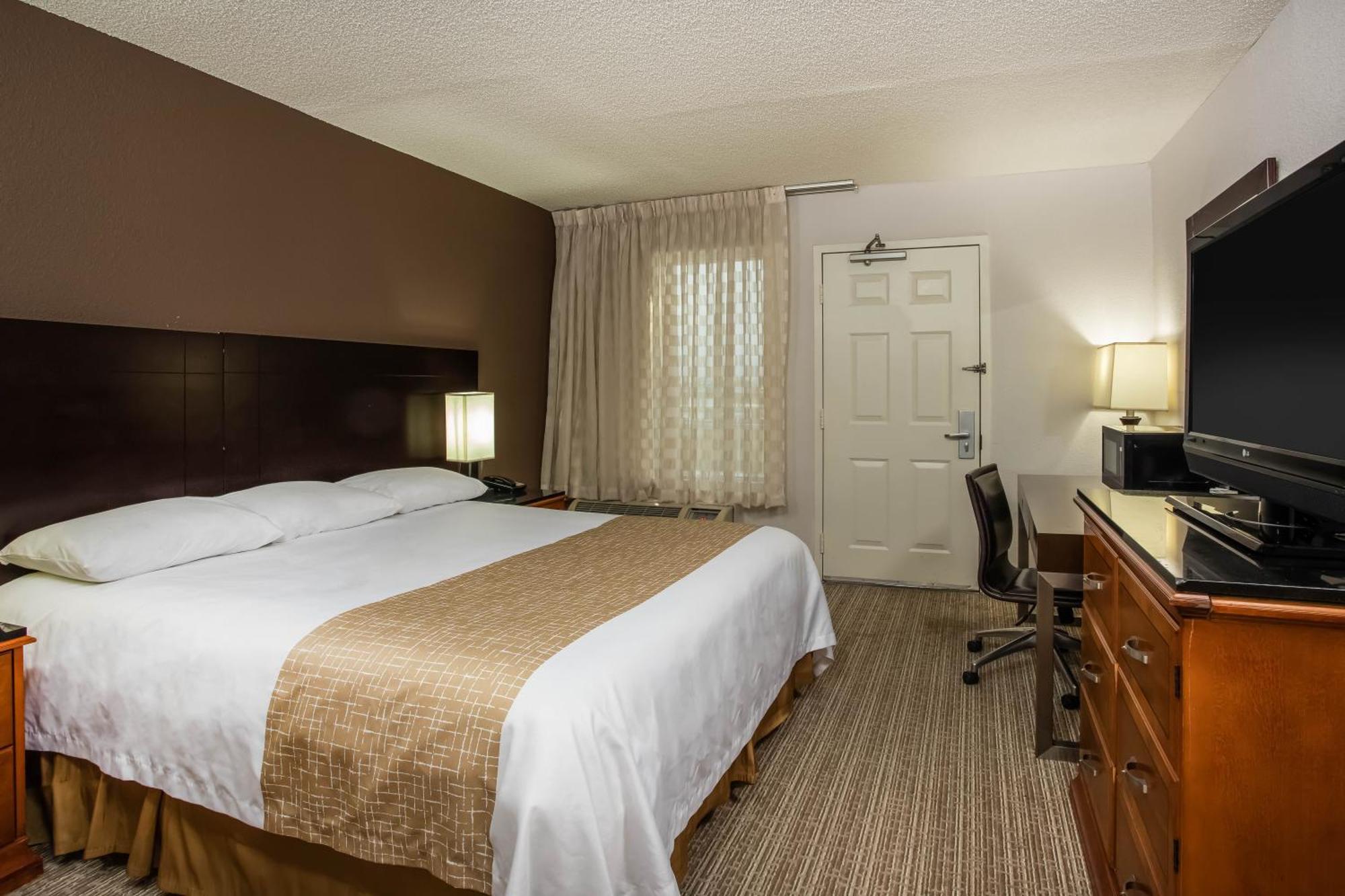 Travelodge By Wyndham Fort Wayne North Exterior foto